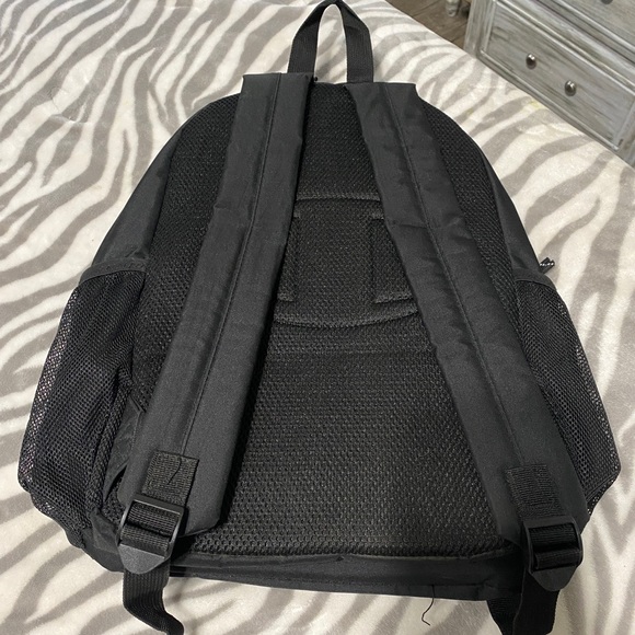 Champion backpack - Picture 2 of 5